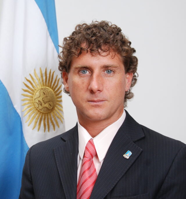 Fotografía del Diputado mandato cumplido Gustavo Adolfo Reyes