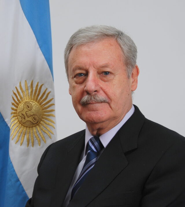 Fotografía del Diputado mandato cumplido José Luis Lizurume