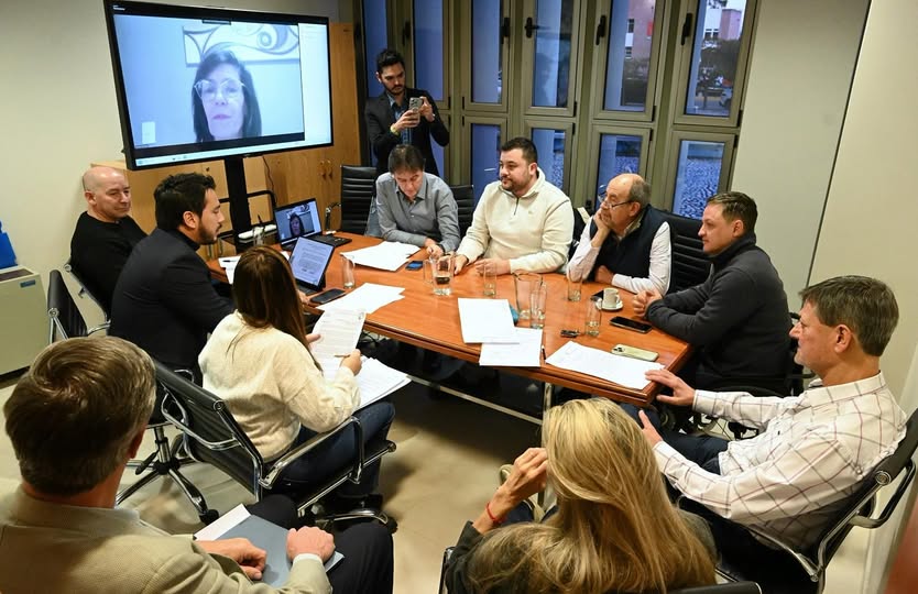 Una Comisión trabajando, en este caso, la Comisión de Desarrollo económico, recursos naturales y ambiente